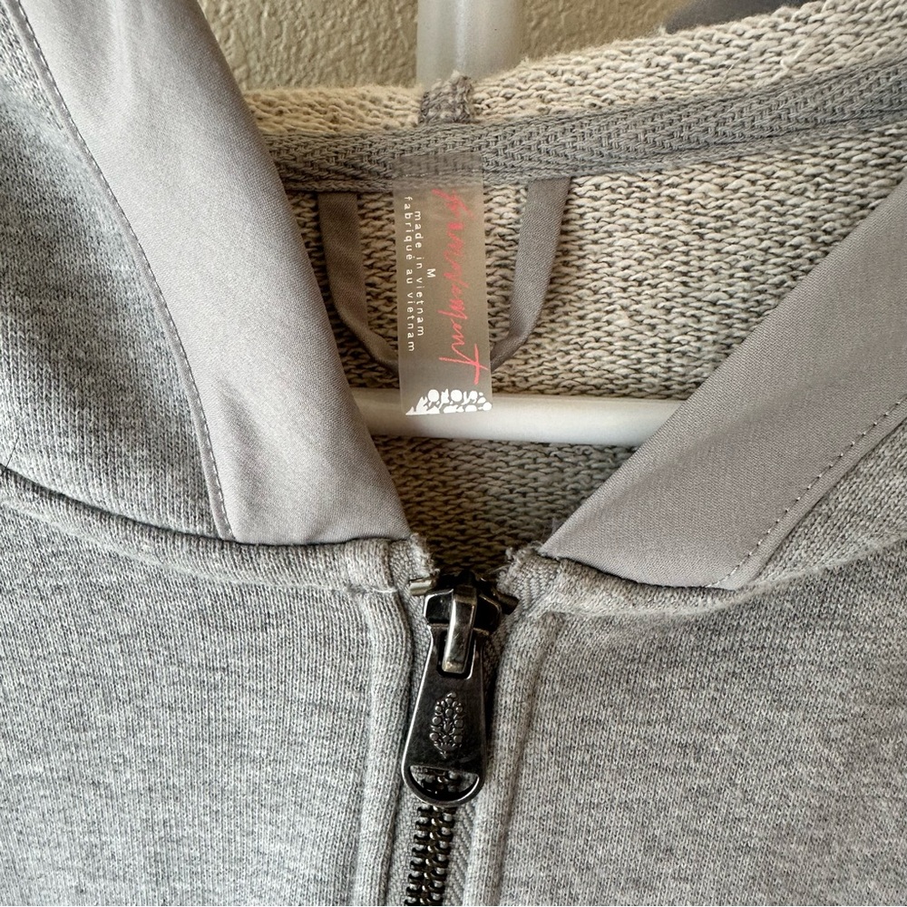 Free People Movement grey zip up hoodie size size medium - Picture 3 of 4
